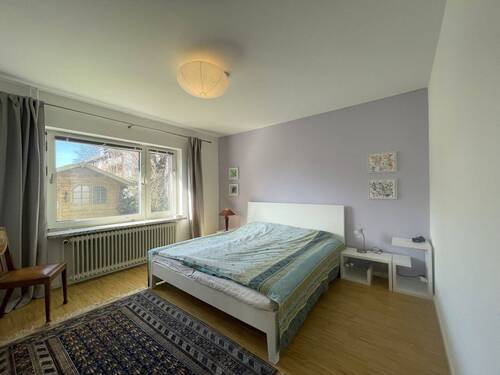 Schlafzimmer EG - 