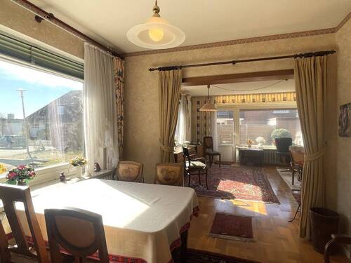 Ess- u. Wohnbereich - 