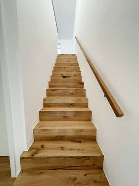 Moderne Treppe - 