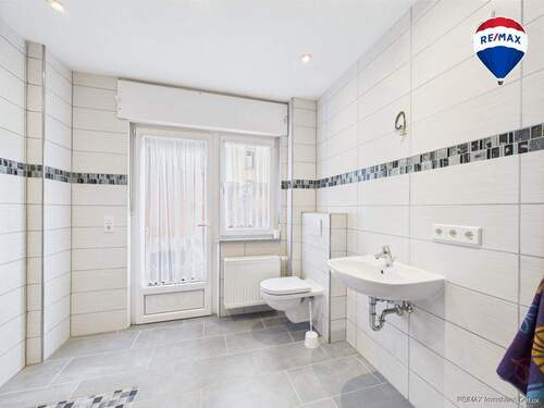 RE/MAX Immobilien DeLux Haus Merzig / Besseringen Bad EG - 