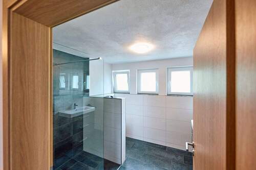 Erdgeschoss, Badezimmer - 