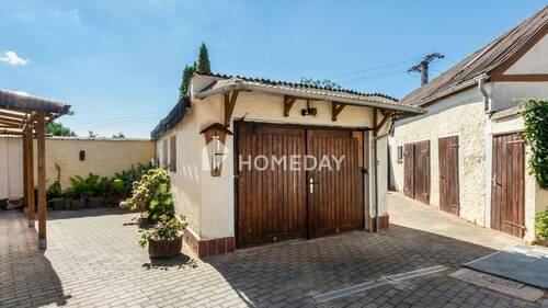 Garage - 