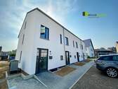 Straßenansicht - 4 Zimmer Einfamilienhaus zur Miete in Eschweiler