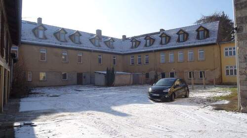 Schule-Ansicht hinten mit Hof.JPG - Grundstück zum Kaufen in Falkenstein/Harz