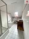 Badezimmer - Etagenwohnung mit 63,20 m&sup2; in Aue zur Miete
