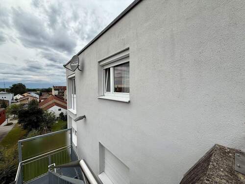 Seitenansicht Haus - Einfamilienhaus in Bogen zum Kaufen