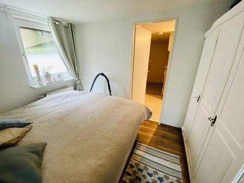 Schafzimmer 1 - 2 Zimmer Etagenwohnung in Hamburg