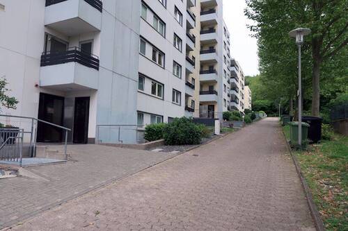 Außenansicht - *Bezugsfrei* Gepflegte 2-Zimmer-ETW mit Aufzug und Loggia in Hildesheim Neuhof!