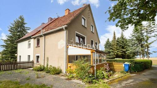 Außenansicht 3 - Direkt verfügbar: DHH mit Entwicklungsmöglichkeiten und großem Grundstück in ruhiger Lage