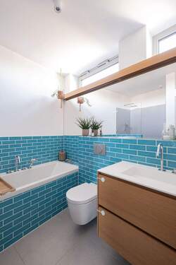 Vollausgestattetes Bad - 