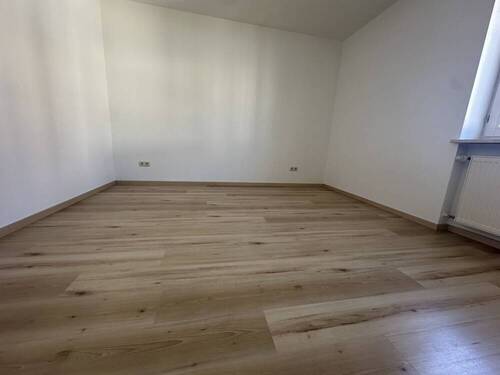 Schlafzimmer (2) - Etagenwohnung mit 64,00 m&sup2; in Burghausen zum Kaufen