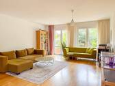 Lichtdurchfluteter Wohnbereich - 