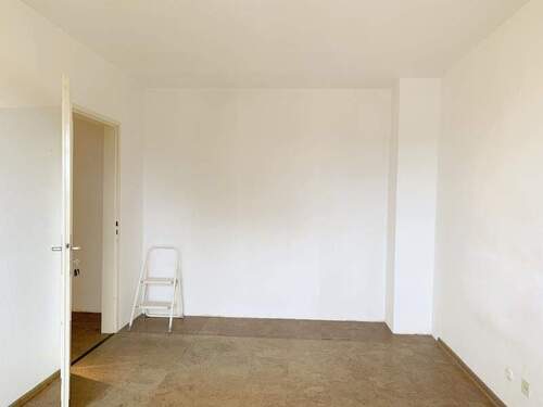 Zimmer 1 - 2 Zimmer Etagenwohnung zum Kaufen in Fürth
