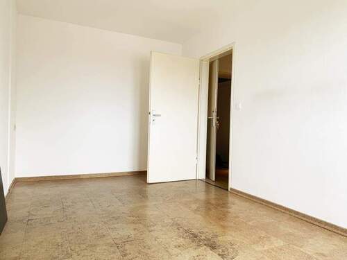 Zimmer 2 - 