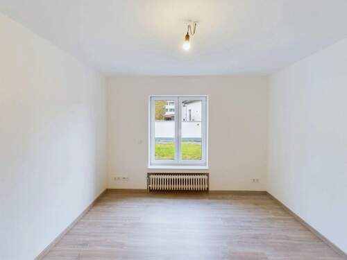 Schlafzimmer (2) EG. - 