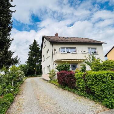 Ansicht - 8 Zimmer Mehrfamilienhaus, Wohnhaus zum Kaufen in Singen (Hohentwiel)