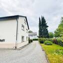 Zufahrt Grundstück - 8 Zimmer Mehrfamilienhaus, Wohnhaus in Singen (Hohentwiel)