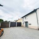 3 Garagen und Stellplätze - Mehrfamilienhaus, Wohnhaus in Singen (Hohentwiel) zum Kaufen