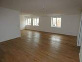 Wohnküche Ansicht 2 - **Gemütliche 2,5-Zimmer-Wohnung mit EBK in kernsaniertem Altbau Whg12 - ab sofort**