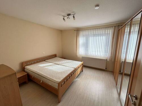 Schlafzimmer EG - 