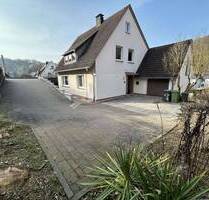 Einfamilienhaus mit Garten und zusätzlichem Baupotenzial in ruhiger Sackgassenlage in Marsberg