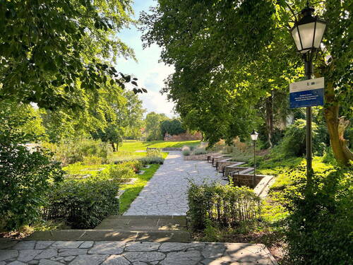 Stadtpark hinter Wohnquartier - 