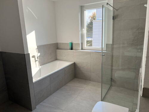 Badewanne und Niesche für WM - 