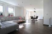 Wohnzimmer_Polsumer Str.225B EG. - 