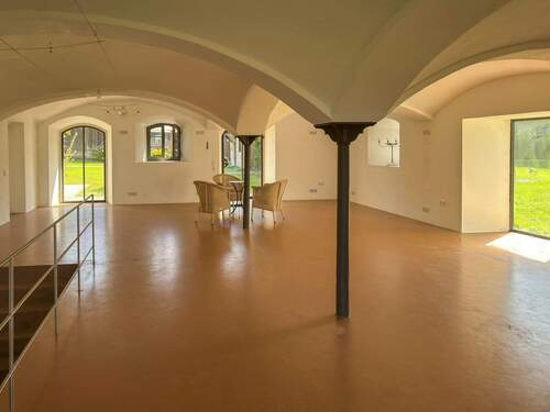 Gewölbe (Vermietetes Haus) - 