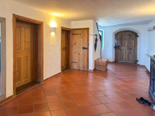 Flez EG (Vermietetes Haus) - 