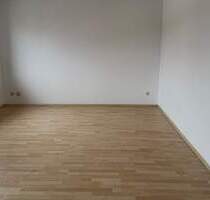 N-Katzwang ! Helle 1-ZW, 32 m², großer Balkon, 2.OG mit Aufzug - Nürnberg Neukatzwang