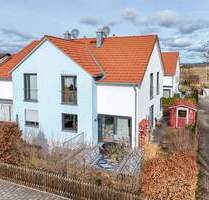 Moderne Doppelhaushälfte mit wertiger Ausstattung in Wielenbach