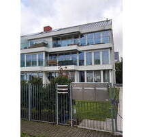 Near Japanese School: Exclusive 4-room-apartment in Frankfurt-Hausen - Frankfurt am Main