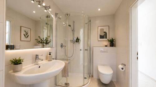 Badezimmer Ansicht I - Reihenmittelhaus mit 79,00 m&sup2; in Frankfurt am Main zum Kaufen