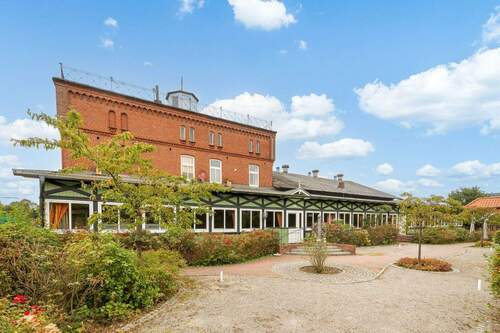 Kaffeegarten - Mehrfamilienhaus, Wohnhaus mit 1,51 m&sup2; in Grünendeich zum Kaufen