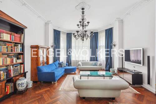 Wohnbereich - 6 Zimmer Etagenwohnung zum Kaufen in Berlin