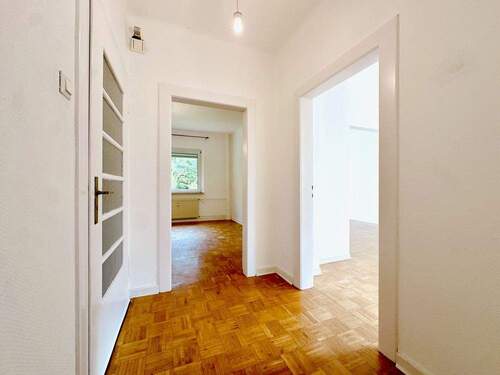 Diele - 3 Zimmer Etagenwohnung zur Miete in Bielefeld / Brackwede