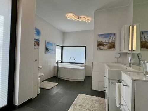 Masterbad im Erdgeschoss - 