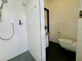 Dusch-WC im OG - 