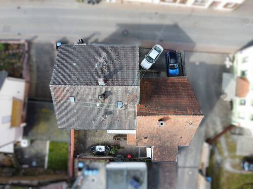 Bild 2 - 8 Zimmer Mehrfamilienhaus, Wohnhaus zum Kaufen in Mehlbach