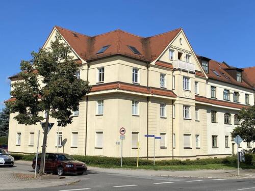 Hausansicht - Vermietete 1,5-Raumwhg. mit Balkon und Gartenanteil in Marienthal - Nähe HBK!