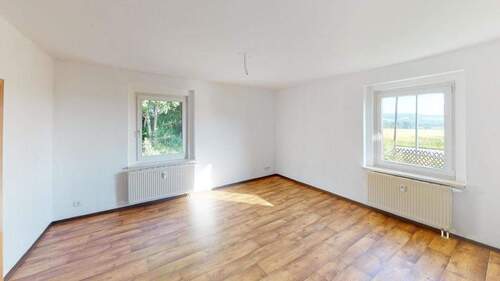 Schlafzimmer Vergleichswohnung - Idyllisch gelegene 3-Raum-Wohnung mit Tageslichtbad