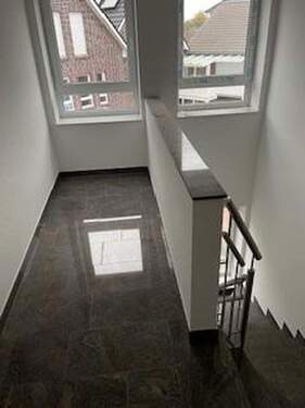 Flur, Treppenhaus - 