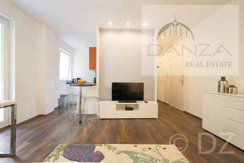 Wohnzimmer - Modernisierte City-Wohnung mit Sonnenbalkon am Fasanenplatz