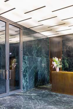 Eingangsbereich und Concierge - 