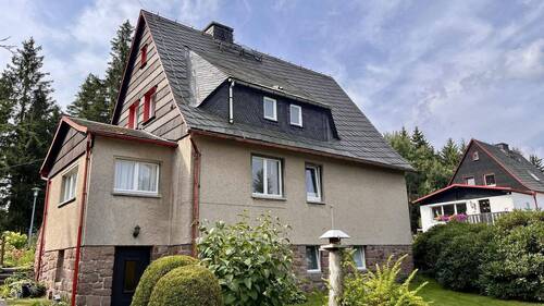 Hausansicht von hinten - Einfamilienhaus mit 110,00 m² in Altenberg zum Kaufen