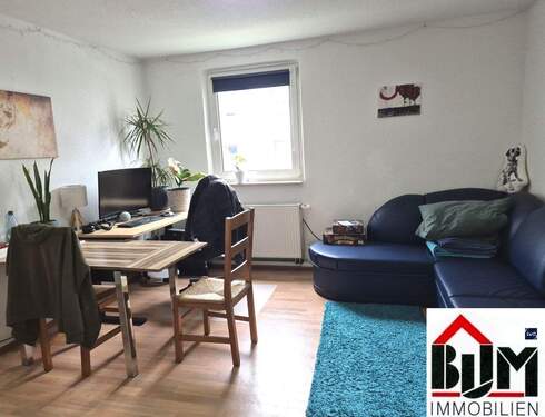 Wohnzimmer - 2 Zimmer Etagenwohnung in Nürnberg