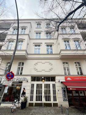 Hausansicht_ - 2 Zimmer Etagenwohnung zum Kaufen in Berlin