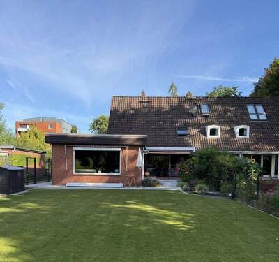 Bild 2 - 5 Zimmer Doppelhaushälfte zum Kaufen in Neumünster