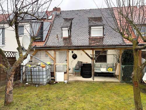 Hausansicht Hinten.jpeg - 4 Zimmer Reihenmittelhaus zum Kaufen in Leipheim